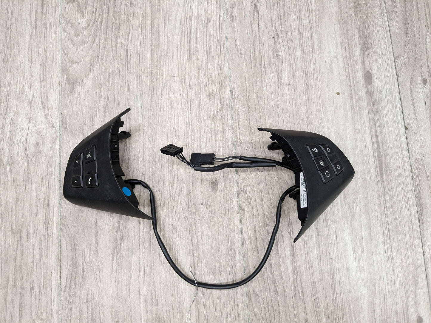07-13 OEM BMW E70 X5 Steering Wheel Multifunction Button Switch
