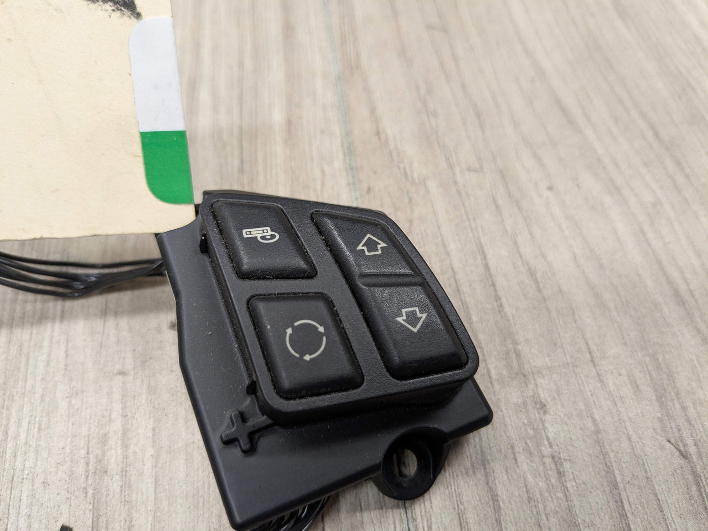 PRE-LCI OEM BMW E82 E90 E92 328 335 Multifunctional Steering Wheel Switch Button