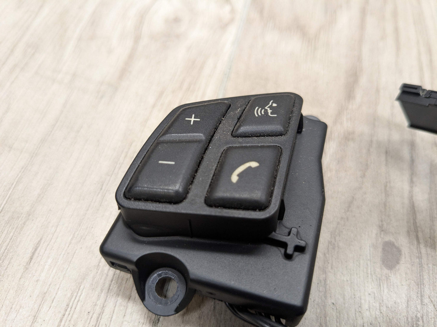 PRE-LCI OEM BMW E82 E90 E92 328 335 Multifunctional Steering Wheel Switch Button