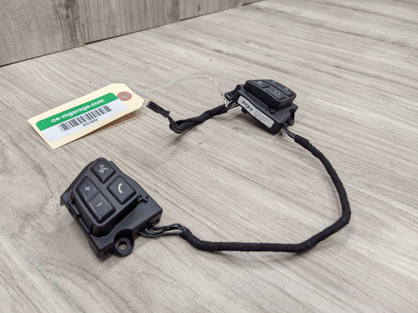 06-13 OEM BMW E82 E84 E88 E90 E92 E93 Steering Wheel Multifunction Button Switch