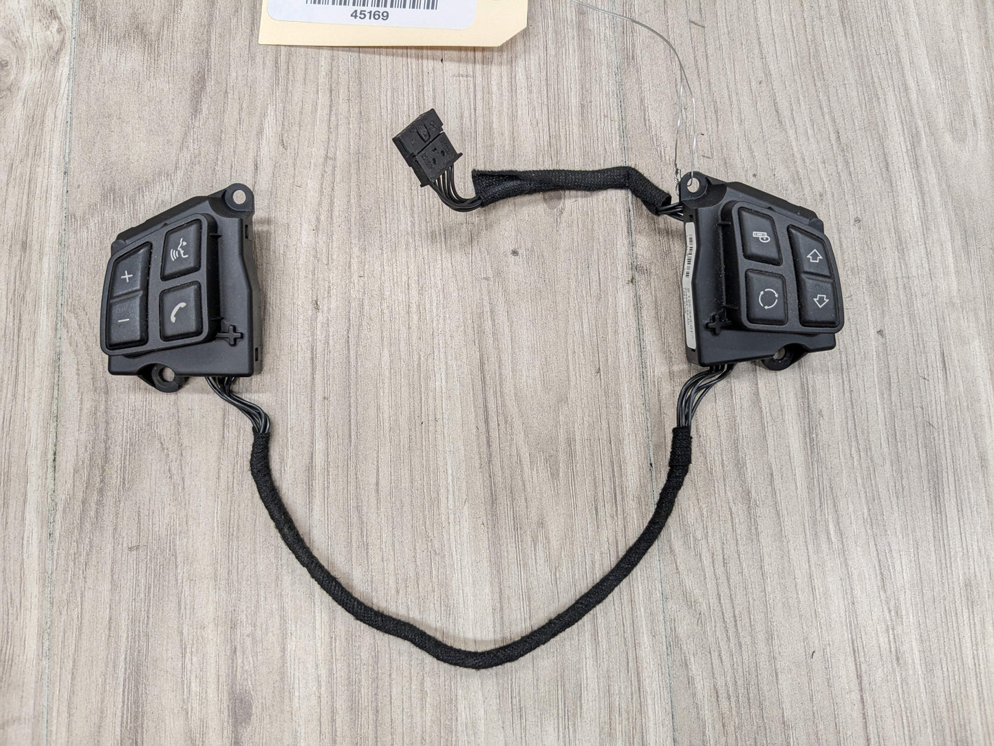 06-13 OEM BMW E82 E84 E88 E90 E92 E93 Steering Wheel Multifunction Button Switch