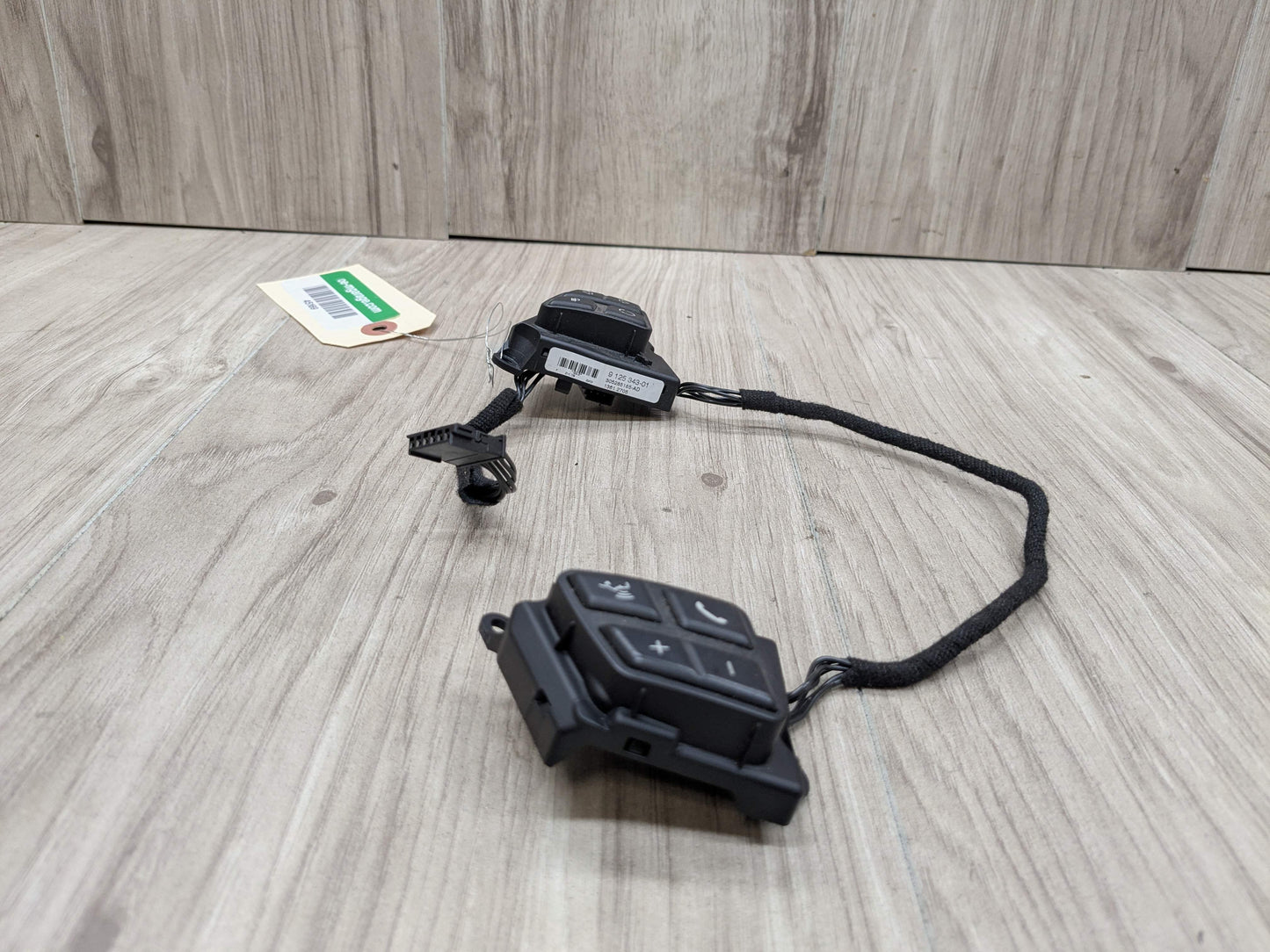 06-13 OEM BMW E82 E84 E88 E90 E92 E93 Steering Wheel Multifunction Button Switch