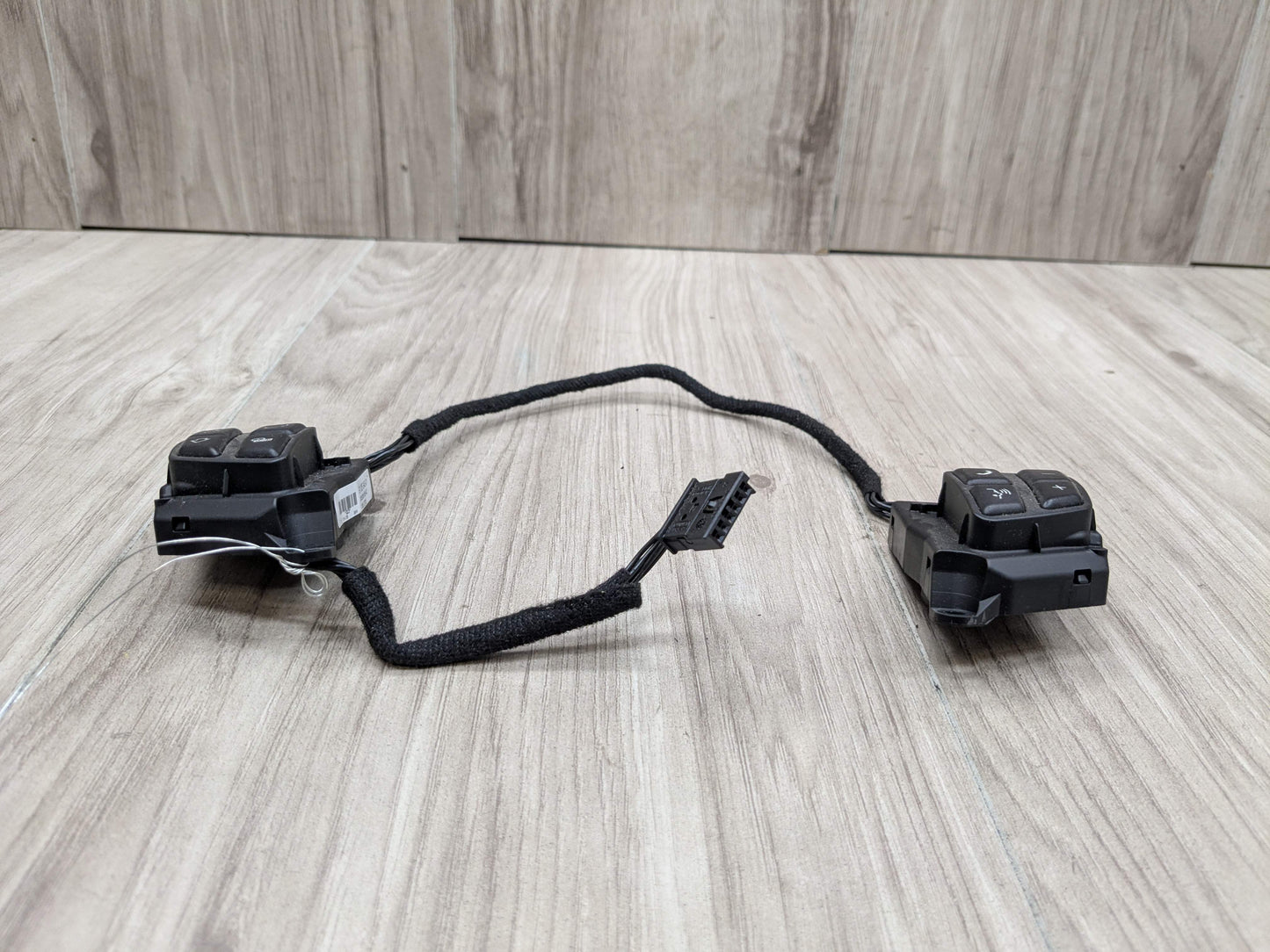 06-13 OEM BMW E82 E84 E88 E90 E92 E93 Steering Wheel Multifunction Button Switch