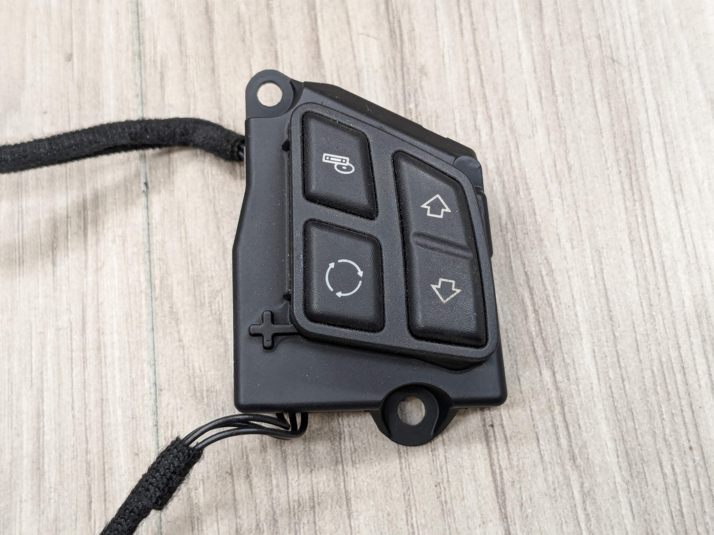 OEM BMW E82 E88 E90 E92 E93 Steering Wheel Multi Function Control Switch Module