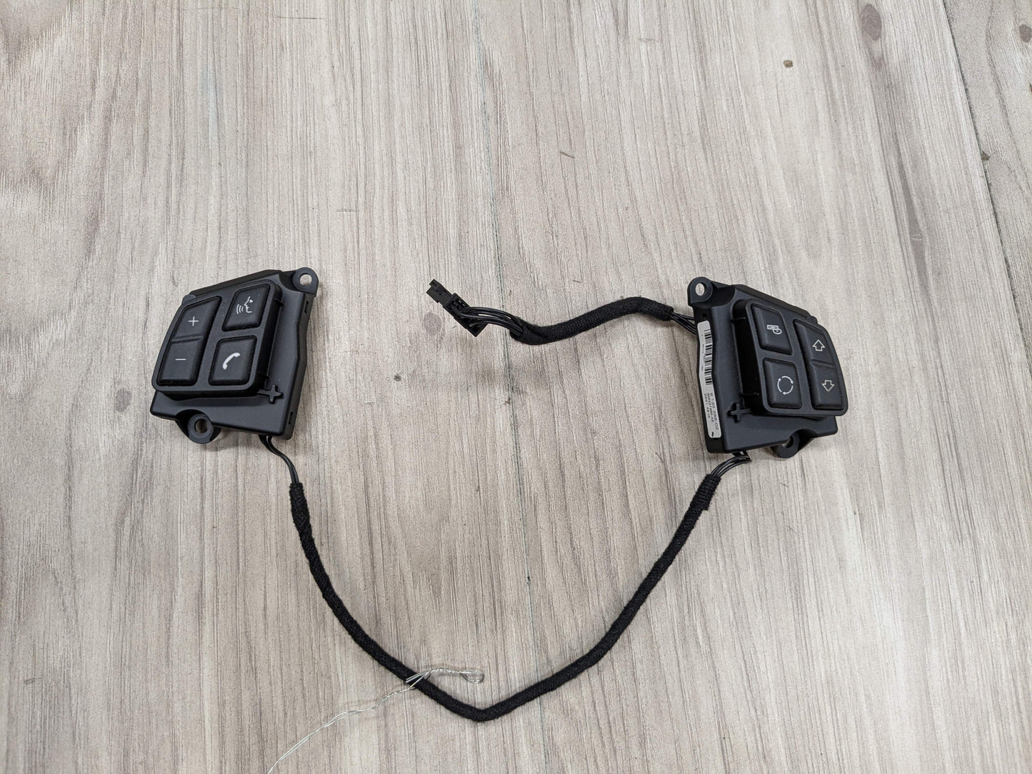 OEM BMW E82 E88 E90 E92 E93 Steering Wheel Multi Function Control Switch Module