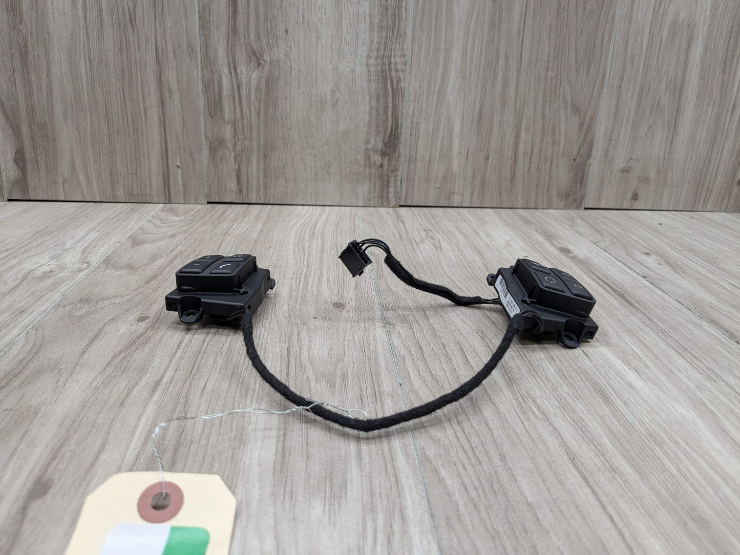 OEM BMW E82 E88 E90 E92 E93 Steering Wheel Multi Function Control Switch Module