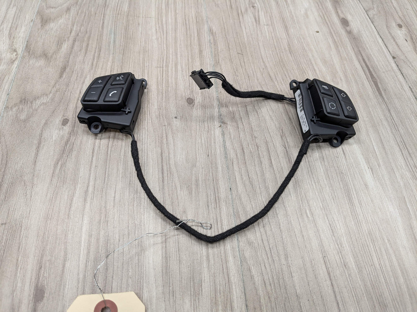 OEM BMW E82 E88 E90 E92 E93 Steering Wheel Multi Function Control Switch Module