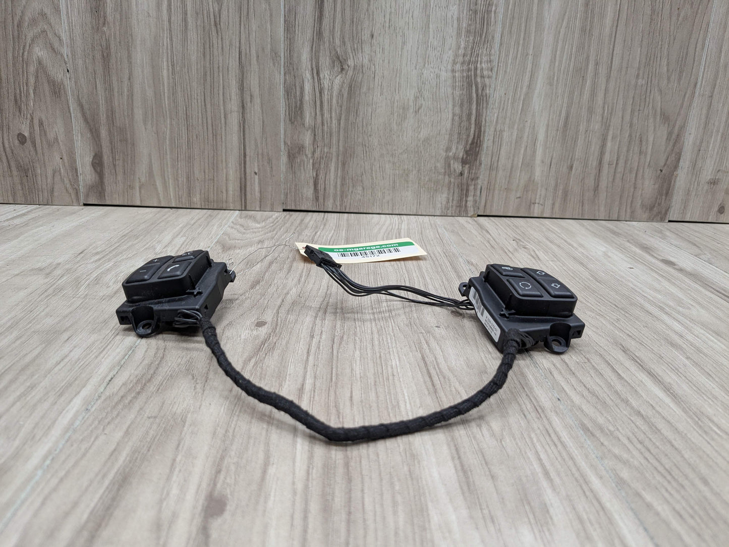 OEM BMW E82 E84 E88 E90 E92 E93 LCI Steering Wheel Multi Button Control Switch