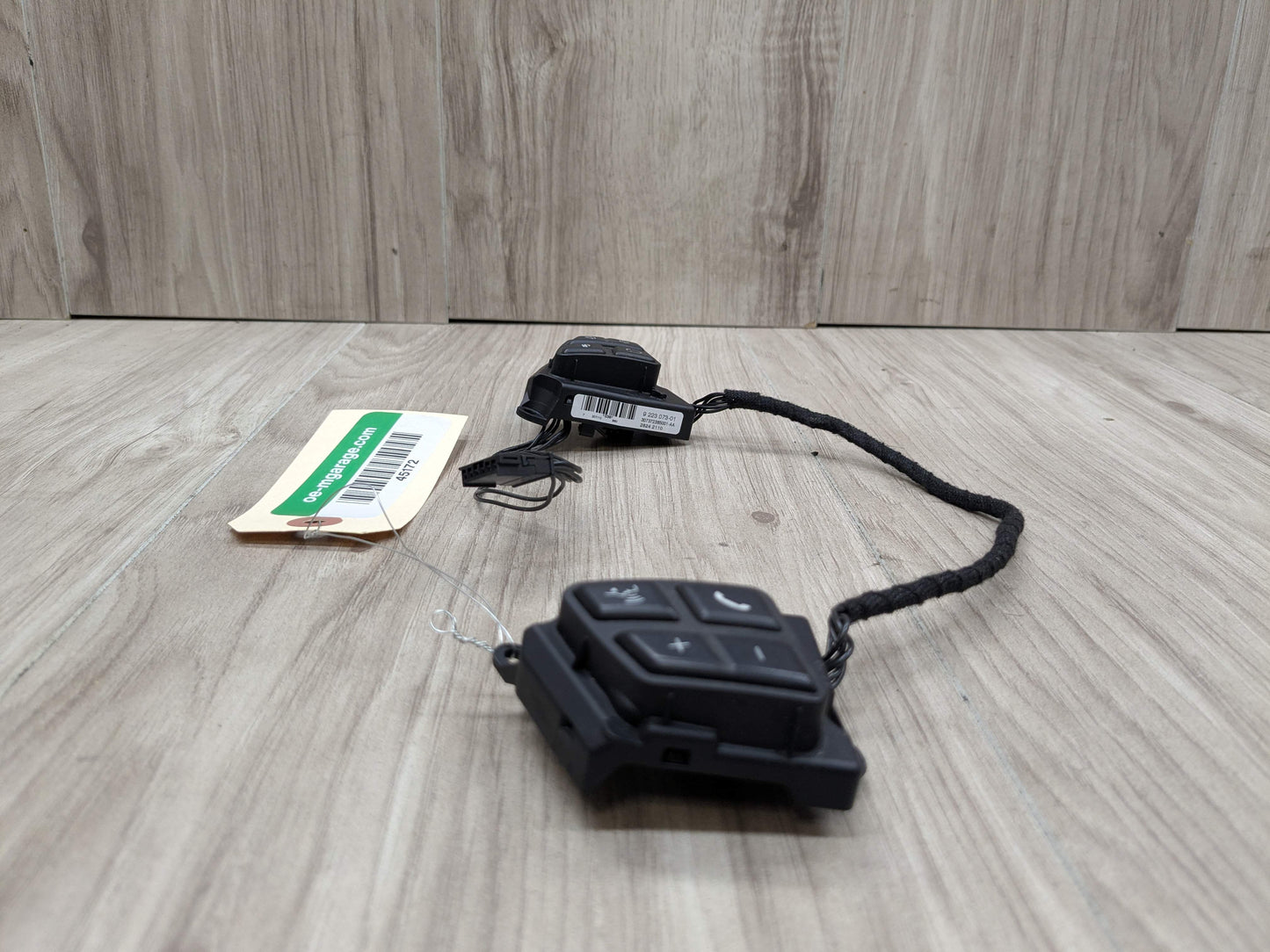 OEM BMW E82 E84 E88 E90 E92 E93 LCI Steering Wheel Multi Button Control Switch