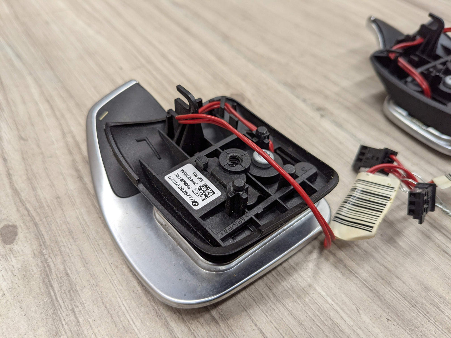 OEM BMW E82 E88 E90 E92 E93 135 328 335 LCI AT Paddle Shifters Plus Minus SET