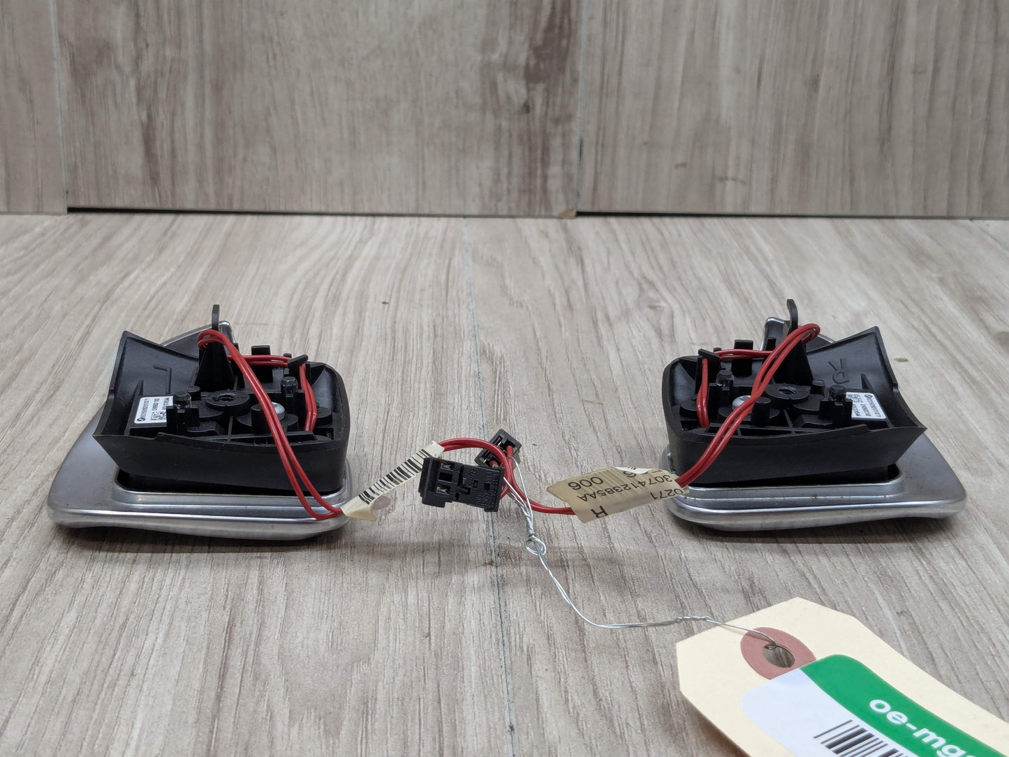 OEM BMW E82 E88 E90 E92 E93 135 328 335 LCI AT Paddle Shifters Plus Minus SET