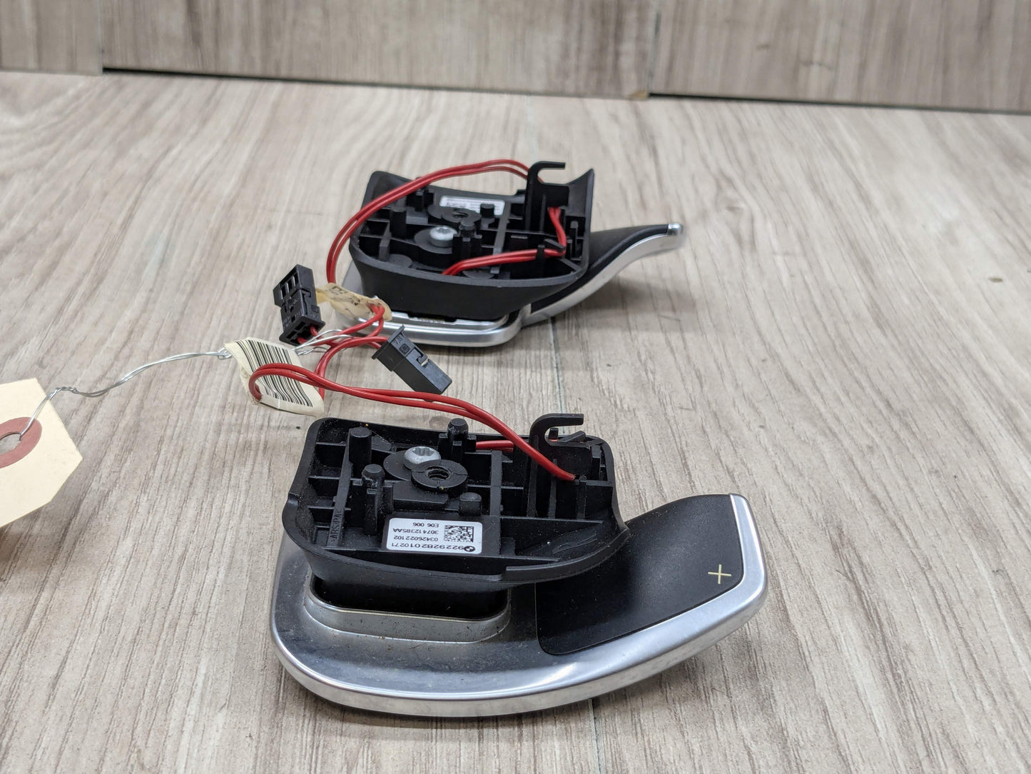 OEM BMW E82 E88 E90 E92 E93 135 328 335 LCI AT Paddle Shifters Plus Minus SET