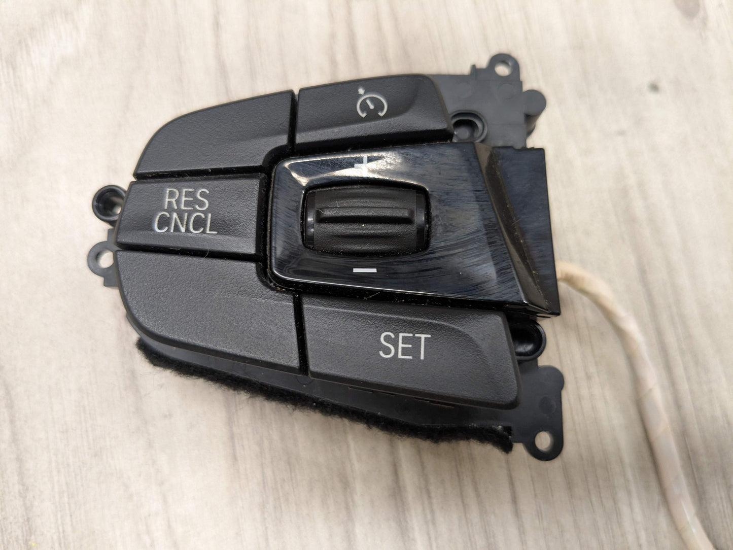 17-20 OEM BMW G30 530 540 M550 Multifunctional Steering Wheel Switch Button