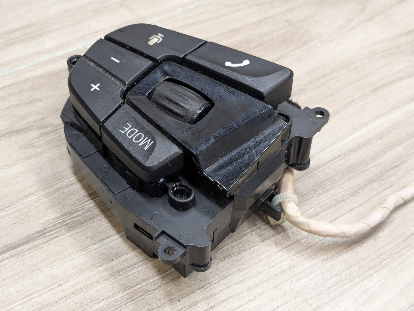 17-20 OEM BMW G30 530 540 M550 Multifunctional Steering Wheel Switch Button