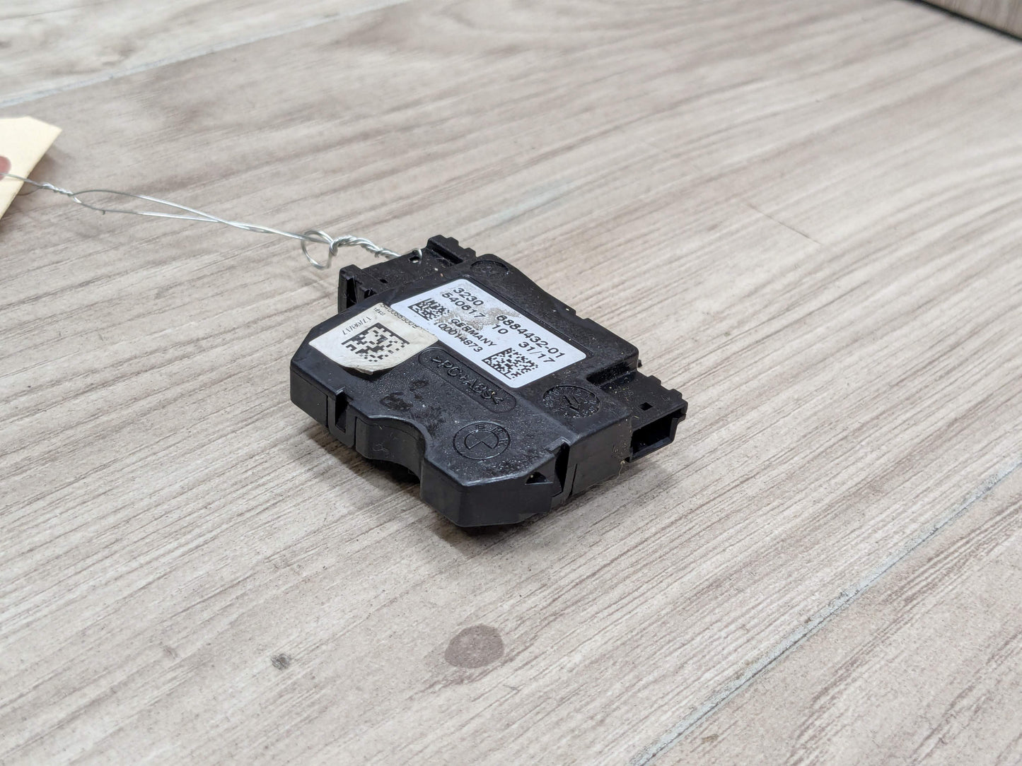 OEM BMW G01 G05 G12* G16 G30 X3 X5 BASE Steering Wheel Electronics Module