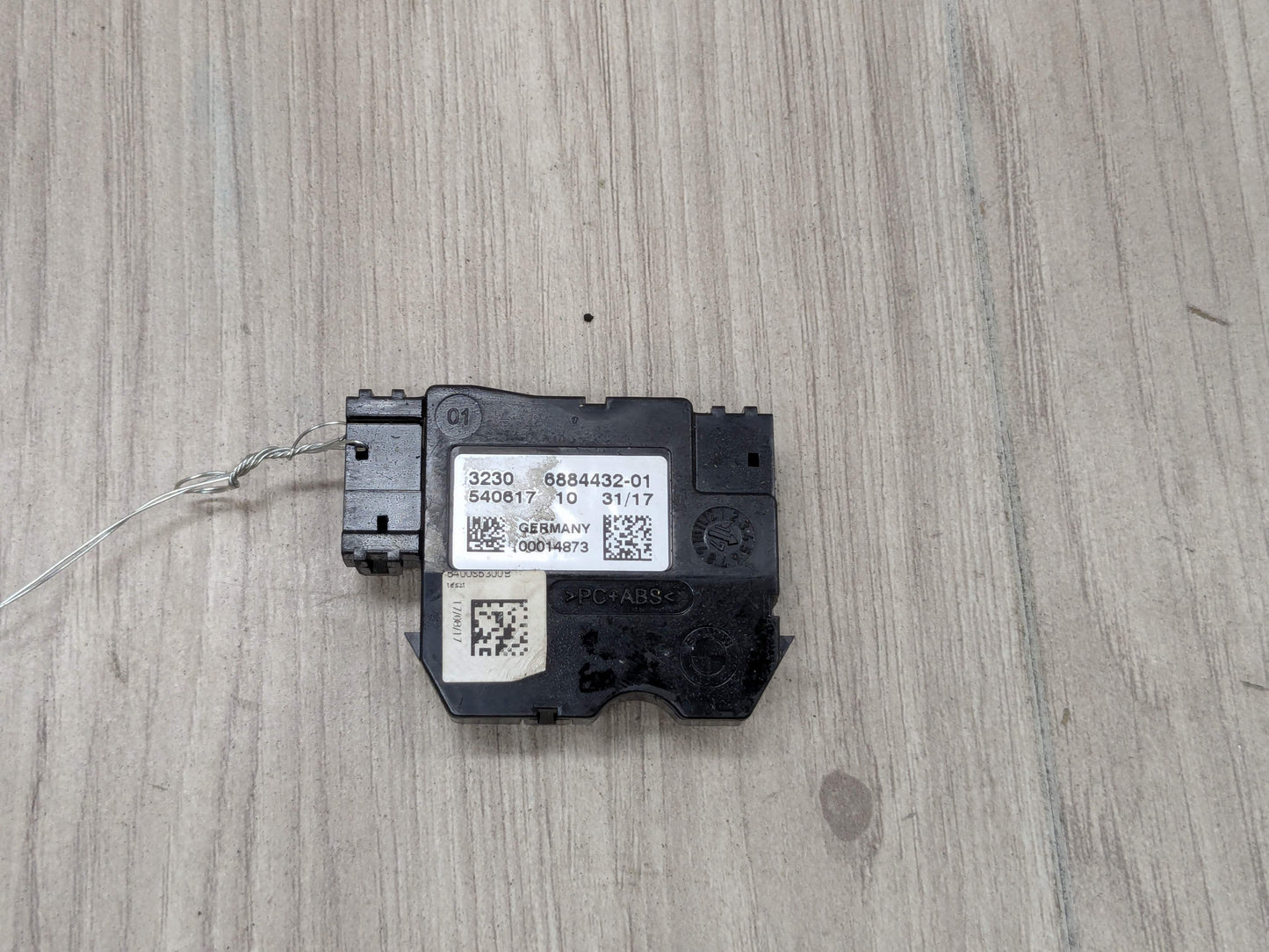 OEM BMW G01 G05 G12* G16 G30 X3 X5 BASE Steering Wheel Electronics Module