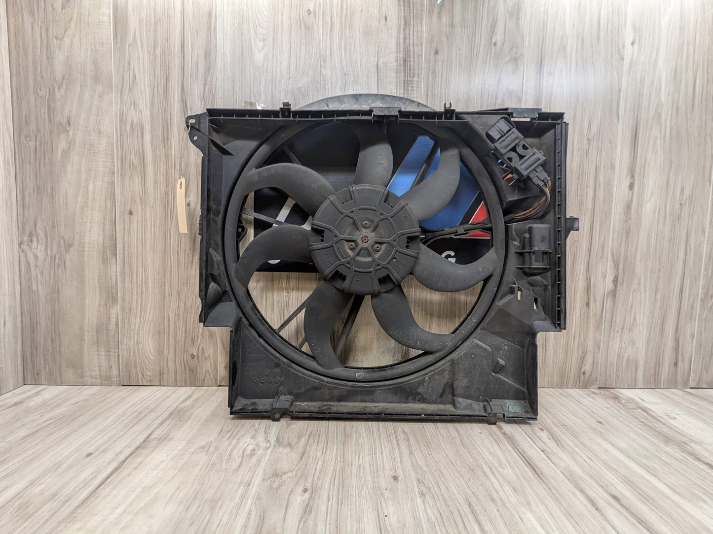 OEM BMW E82 E88 E90 E92 E93 Engine N54 N55 Radiator Auxiliary Fan Shroud 600W