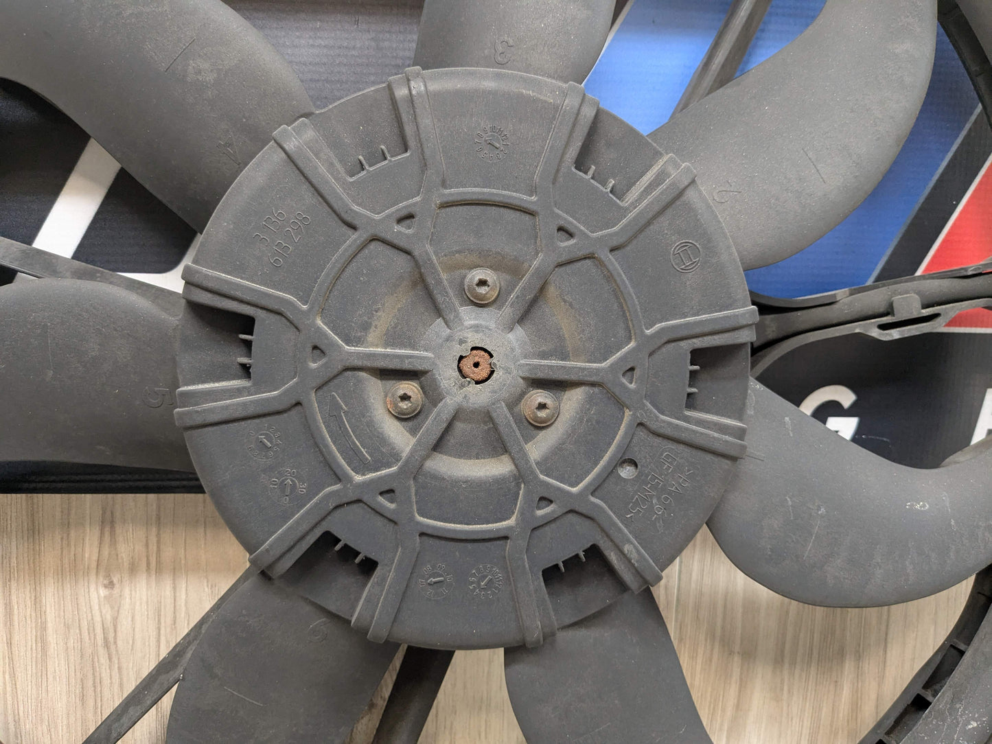 OEM BMW E82 E88 E90 E92 E93 Engine N54 N55 Radiator Auxiliary Fan Shroud 600W