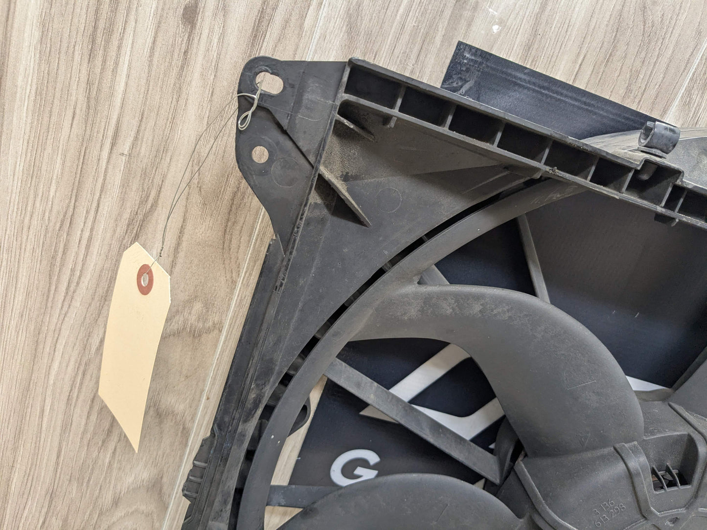 OEM BMW E82 E88 E90 E92 E93 Engine N54 N55 Radiator Auxiliary Fan Shroud 600W