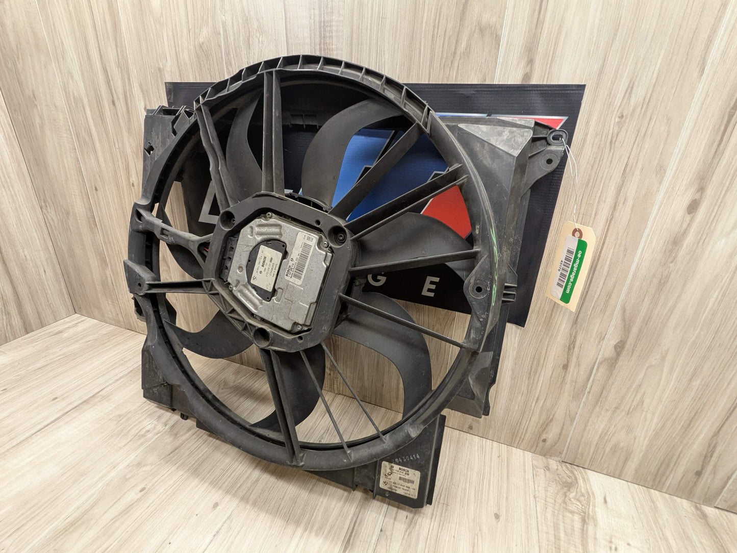 OEM BMW E82 E88 E90 E92 E93 Engine N54 N55 Radiator Auxiliary Fan Shroud 600W