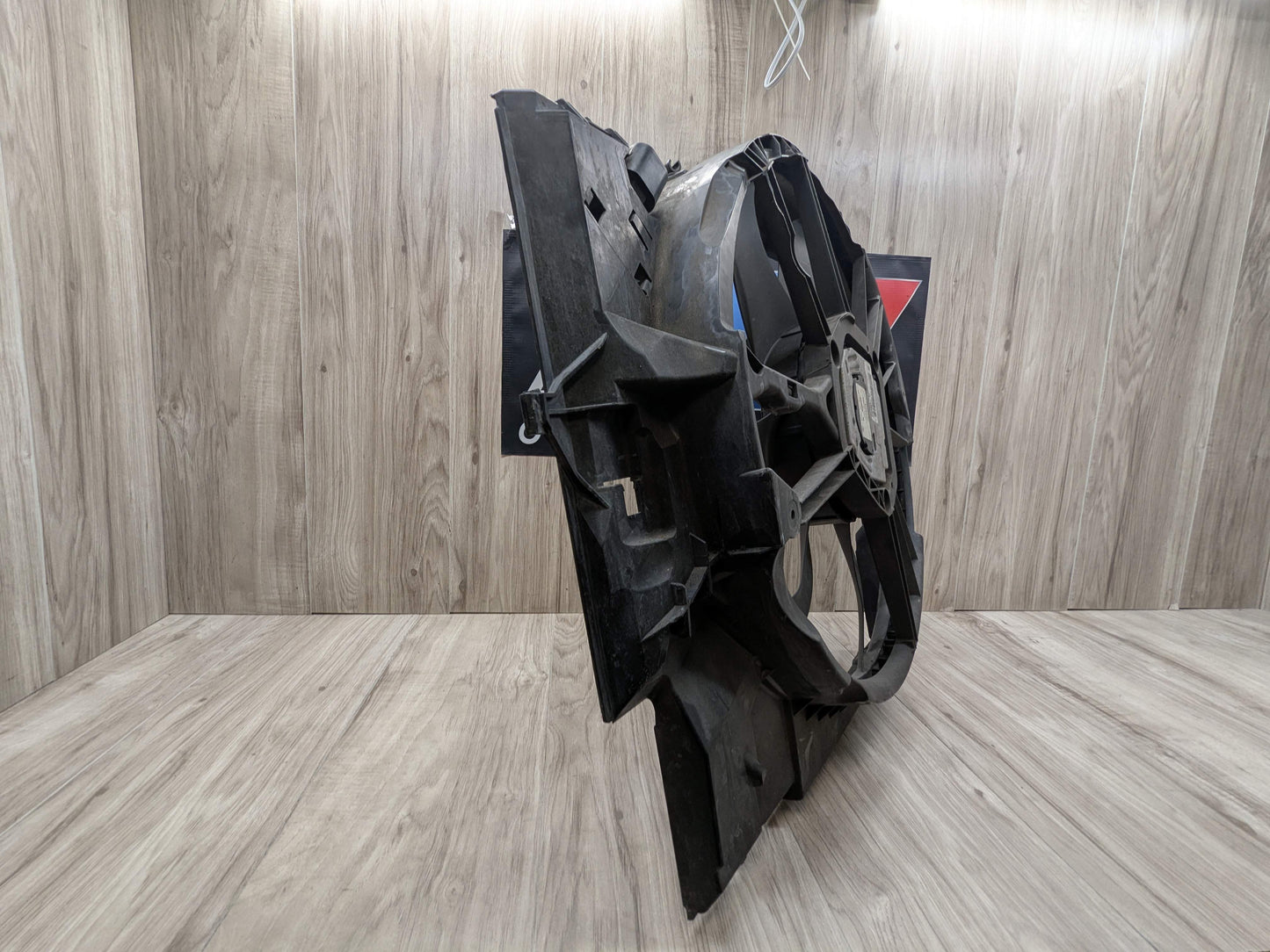 OEM BMW E82 E88 E90 E92 E93 Engine N54 N55 Radiator Auxiliary Fan Shroud 600W