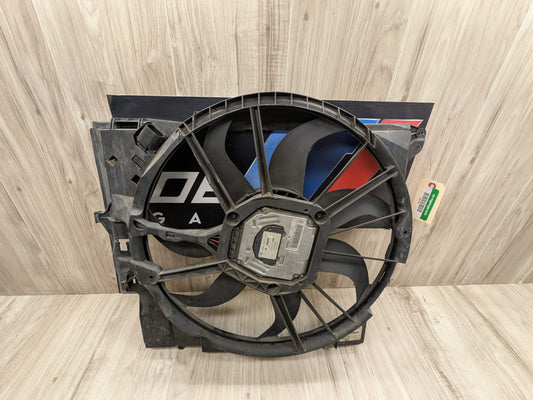 OEM BMW E82 E88 E90 E92 E93 Engine N54 N55 Radiator Auxiliary Fan Shroud 600W