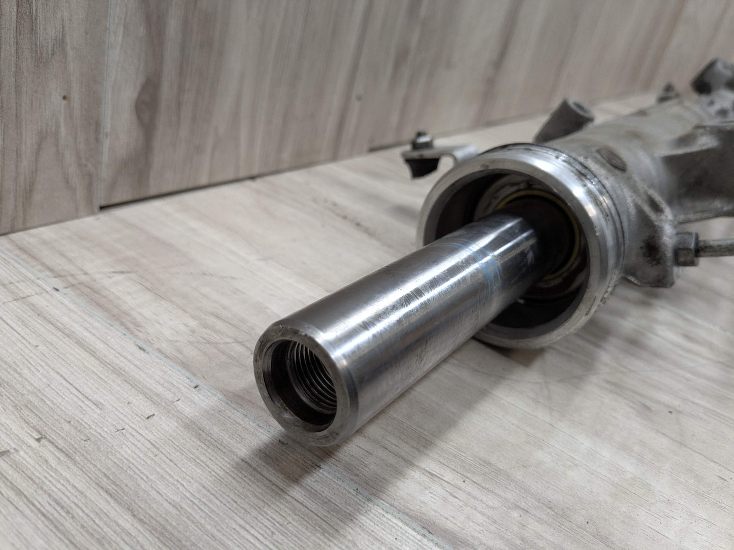 OEM BMW E82 E88 E90 E92 E93 328 335 RWD Power Steering Gear Rack and Pinion L5