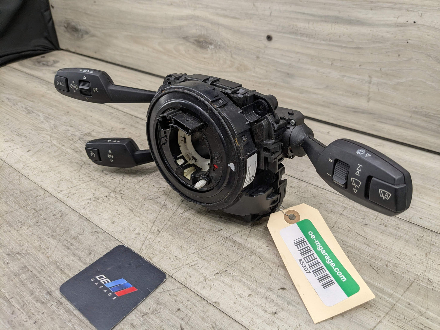 08-13 OEM BMW E82 E88 128 135 Steering Angle Sensor Clock Spring