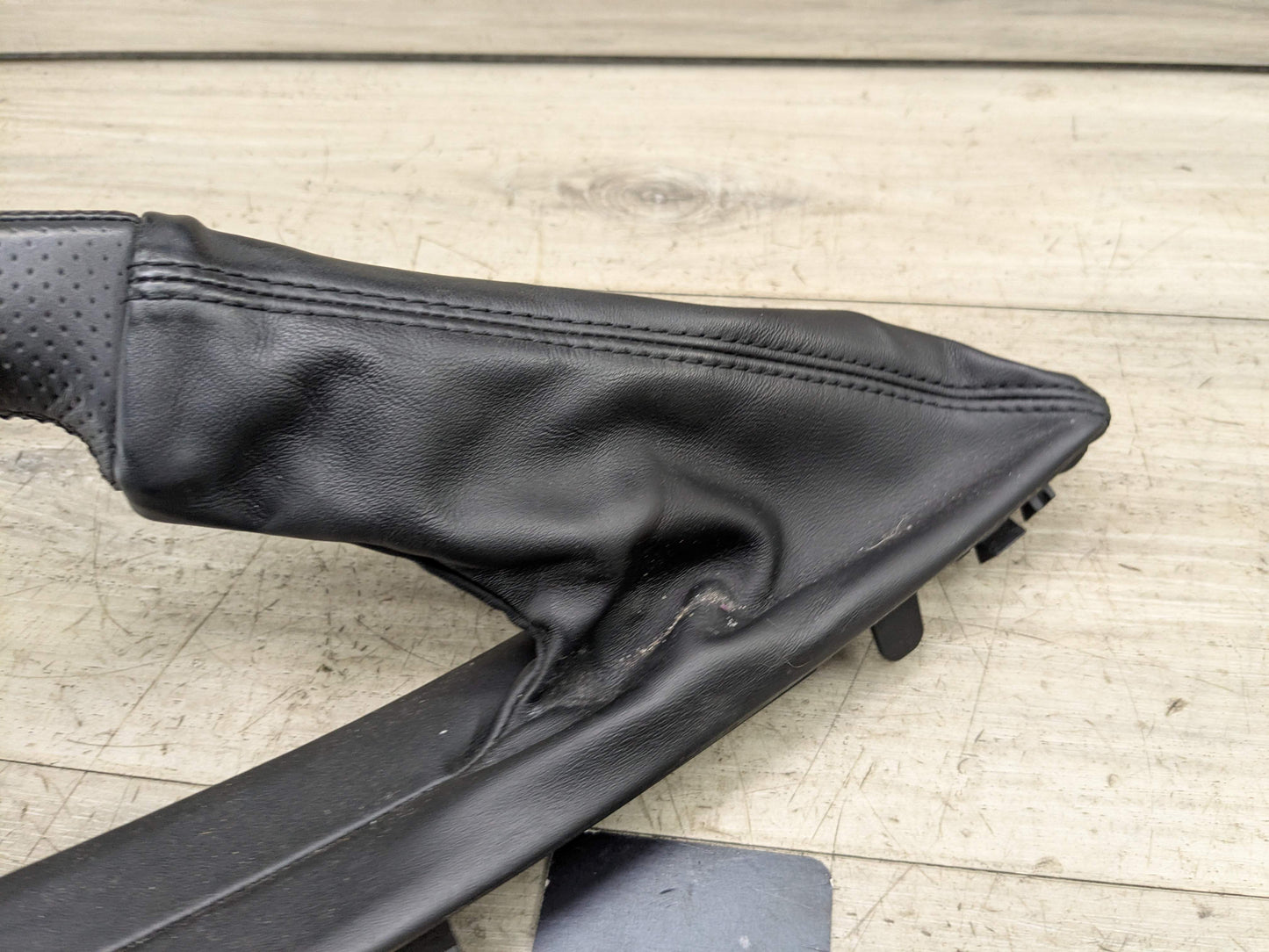 08-13 OEM BMW E88 E82 128 135 Boot Hand Brake Handle Perforated Leather Black