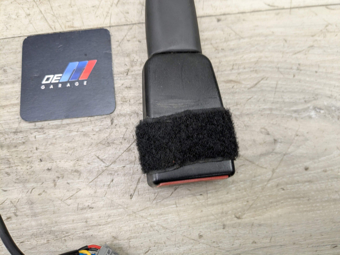 OEM BMW E82 E84 E88 E89 E90 E92 Front Left Driver Seat Belt Buckle Tensioner