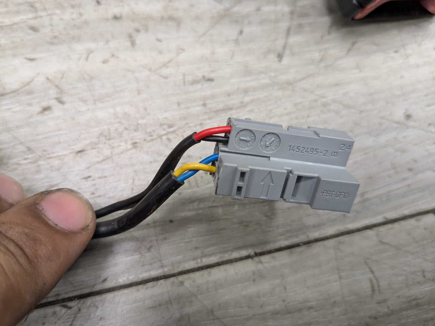 OEM BMW E82 E84 E88 E89 E90 E92 Front Left Driver Seat Belt Buckle Tensioner