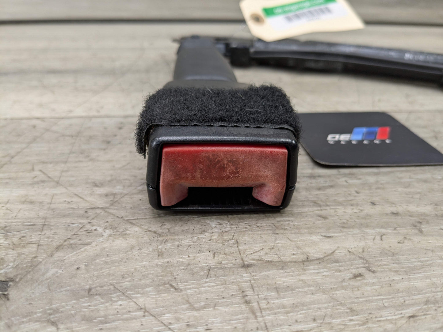 OEM BMW E82 E84 E88 E89 E90 E92 Front Right Passenger Seat Belt Buckle Tensioner