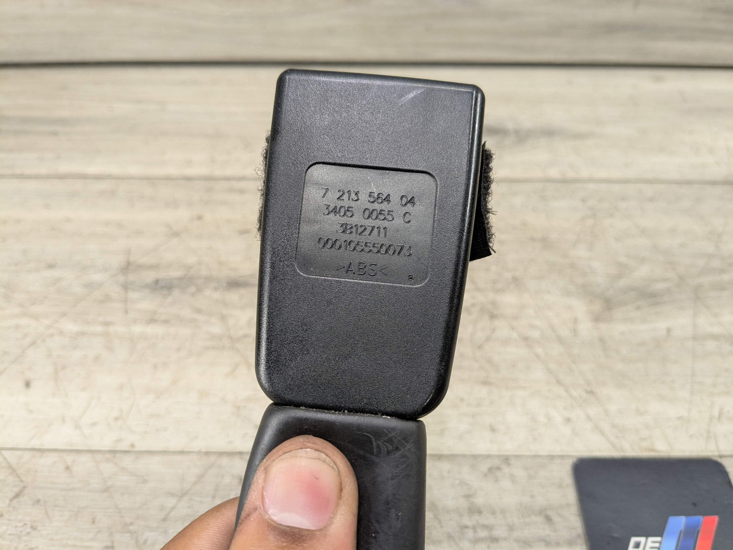 OEM BMW E82 E84 E88 E89 E90 E92 Front Right Passenger Seat Belt Buckle Tensioner