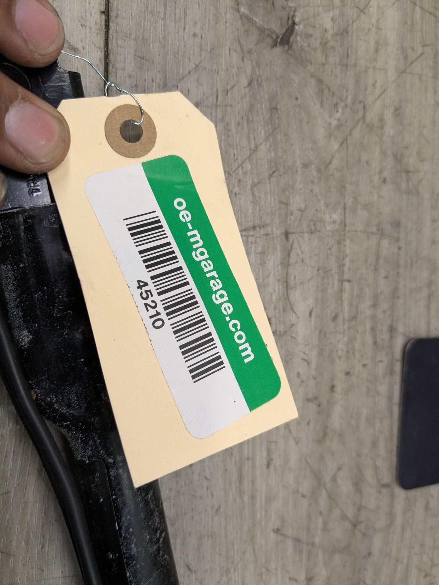 OEM BMW E82 E84 E88 E89 E90 E92 Front Right Passenger Seat Belt Buckle Tensioner