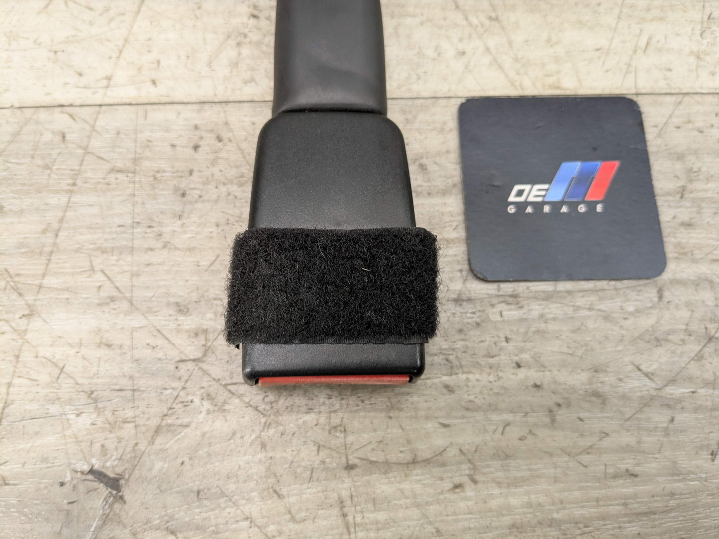 OEM BMW E82 E84 E88 E89 E90 E92 Front Right Passenger Seat Belt Buckle Tensioner