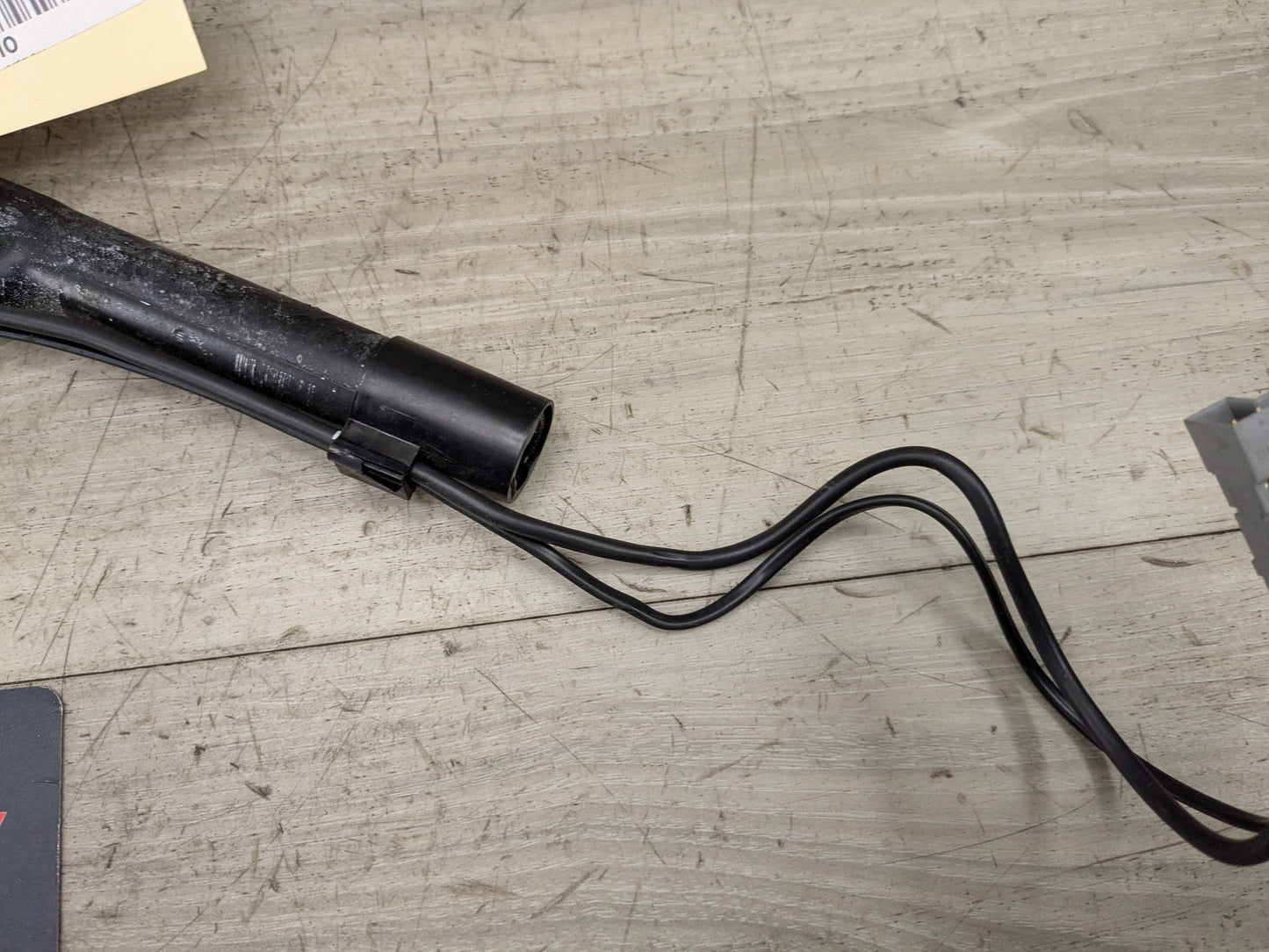 OEM BMW E82 E84 E88 E89 E90 E92 Front Right Passenger Seat Belt Buckle Tensioner