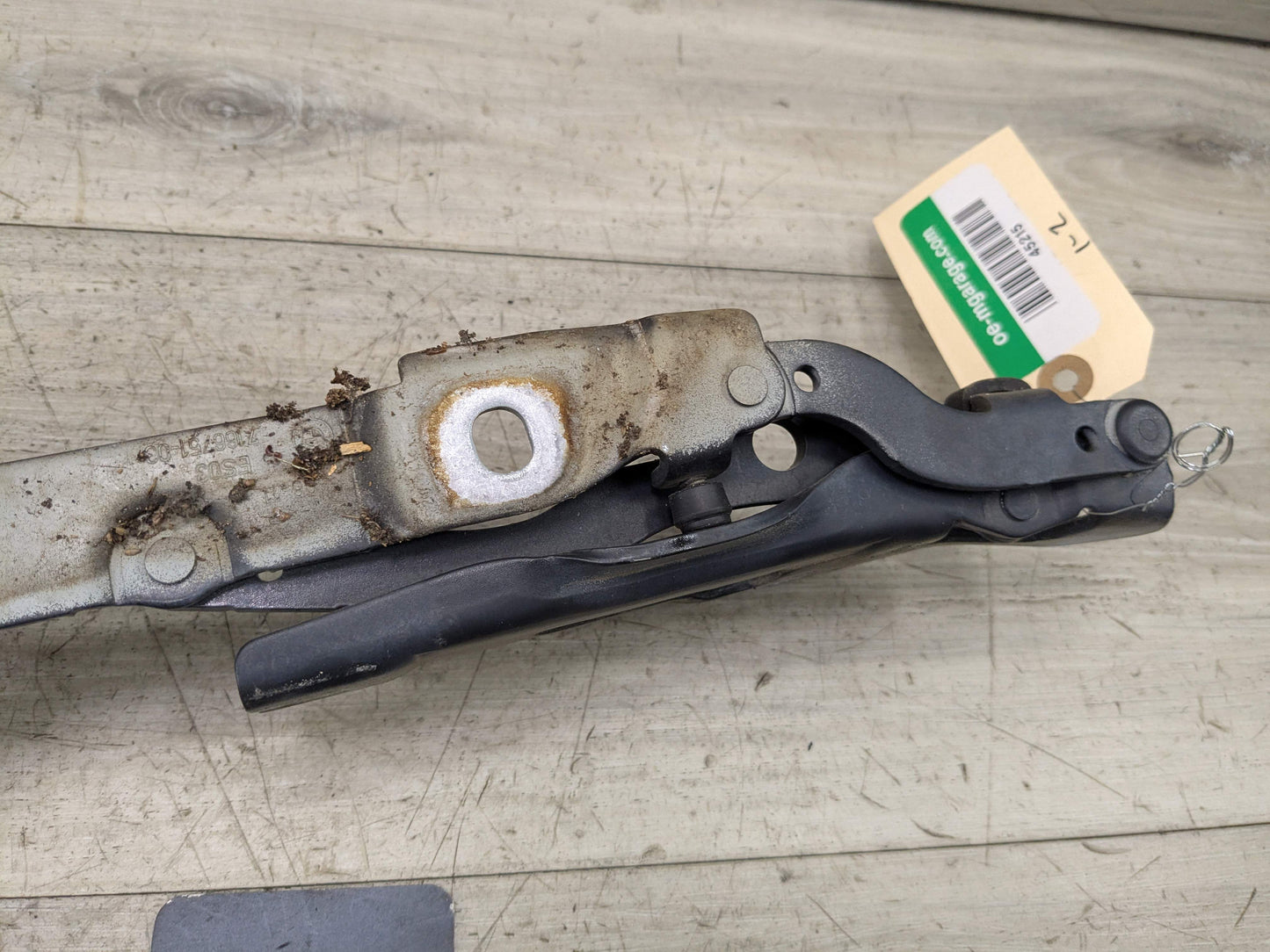 08-13 OEM BMW E82 E88 128 135 Rear Left Right Trunk Lid Hinges PAIR