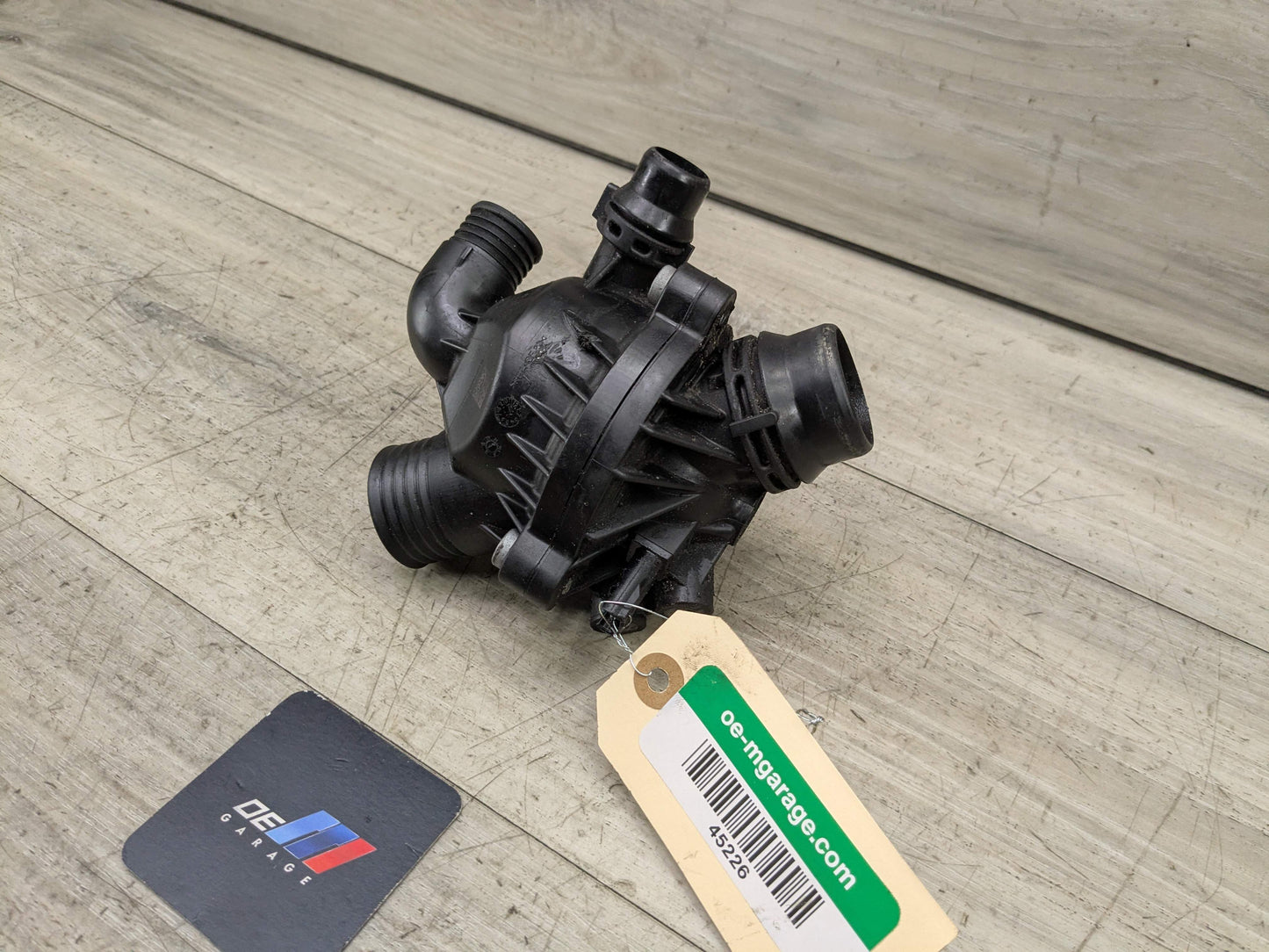 OEM BMW E70 E82 E84 E88 E90 E92 E93 Engine N55 Water Coolant Thermostat Housing