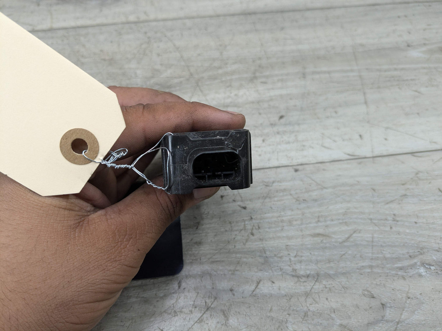 OEM BMW E70 E71 E82 E88 E89 E92 E93 Tire Pressure Control Unit Module RDC