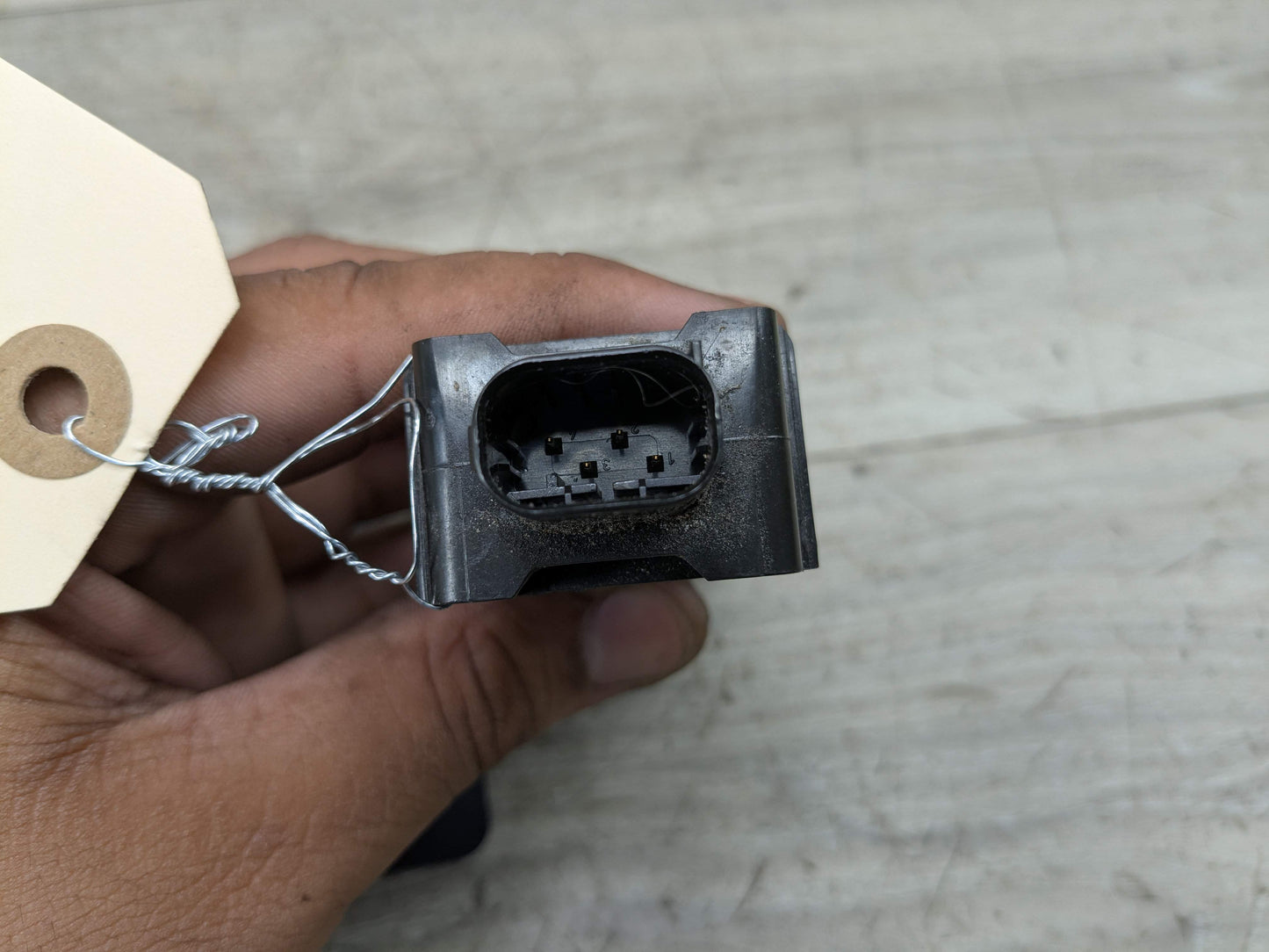 OEM BMW E70 E71 E82 E88 E89 E92 E93 Tire Pressure Control Unit Module RDC