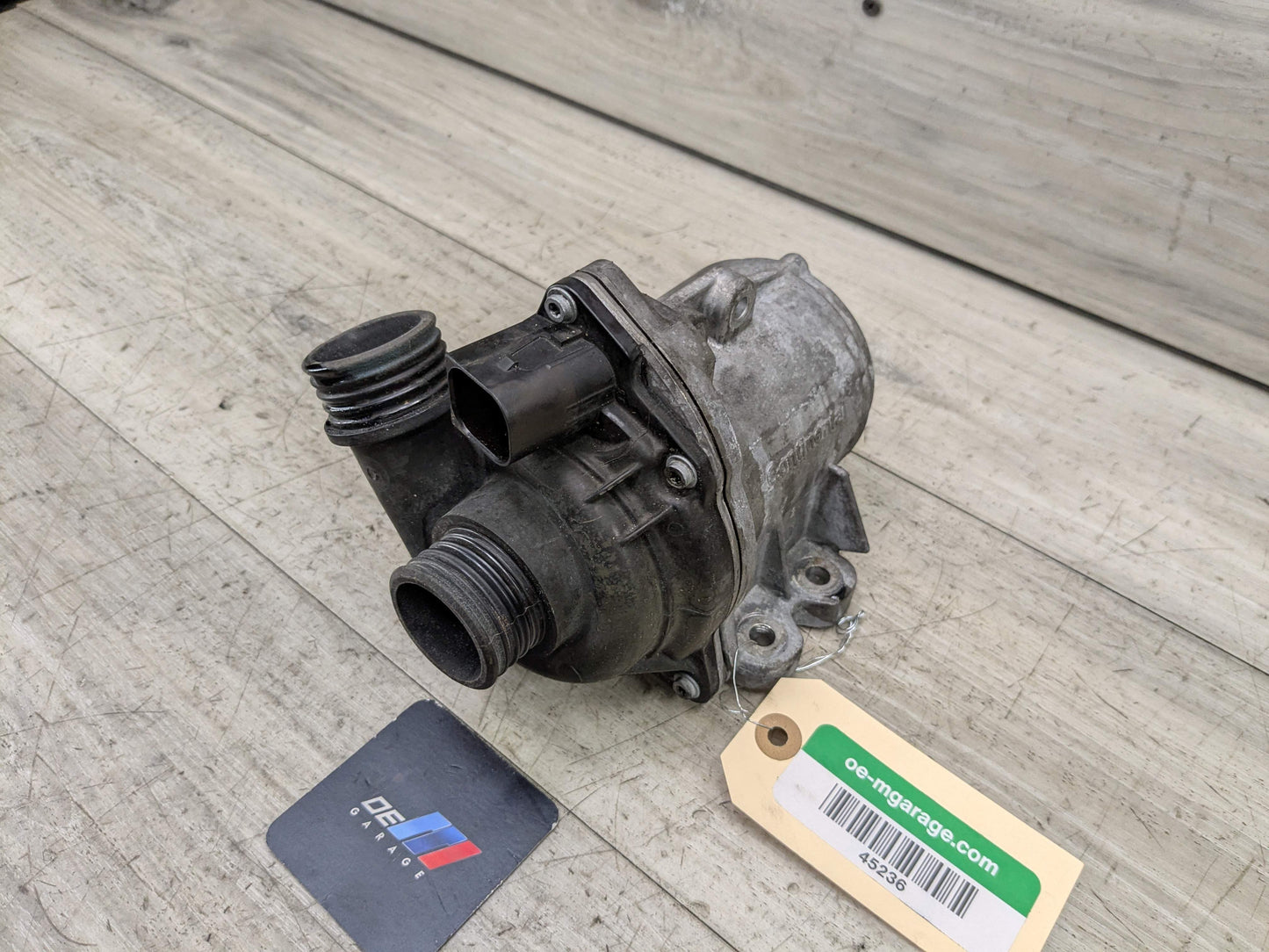 OEM BMW E82 E90 E92 E93 Engine N54 N55 Auxiliary Electric Water Pump Cooling