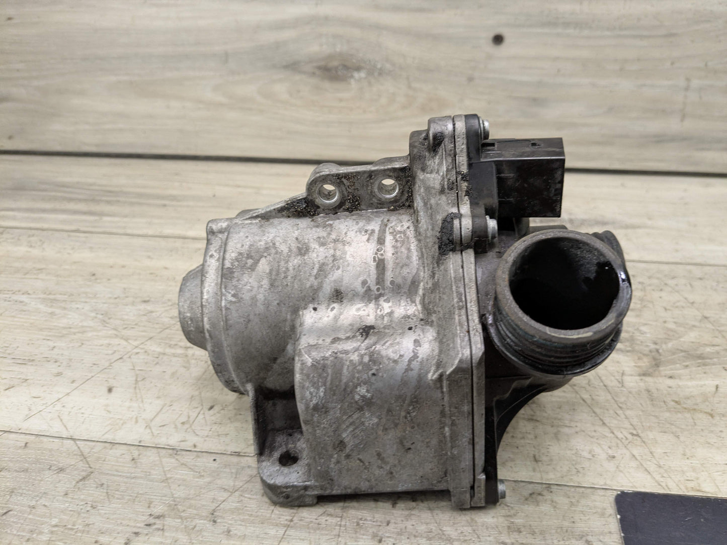 OEM BMW E82 E90 E92 E93 Engine N54 N55 Auxiliary Electric Water Pump Cooling