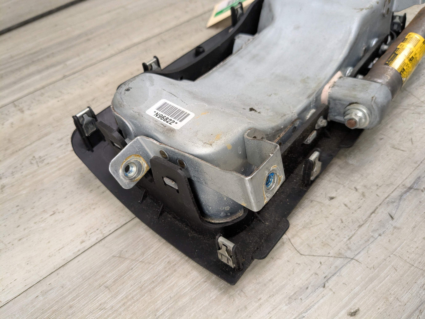 08-13 OEM BMW E88 128 135 CONVERTIBLE Front Left Driver Knee Lower Dash Airbag