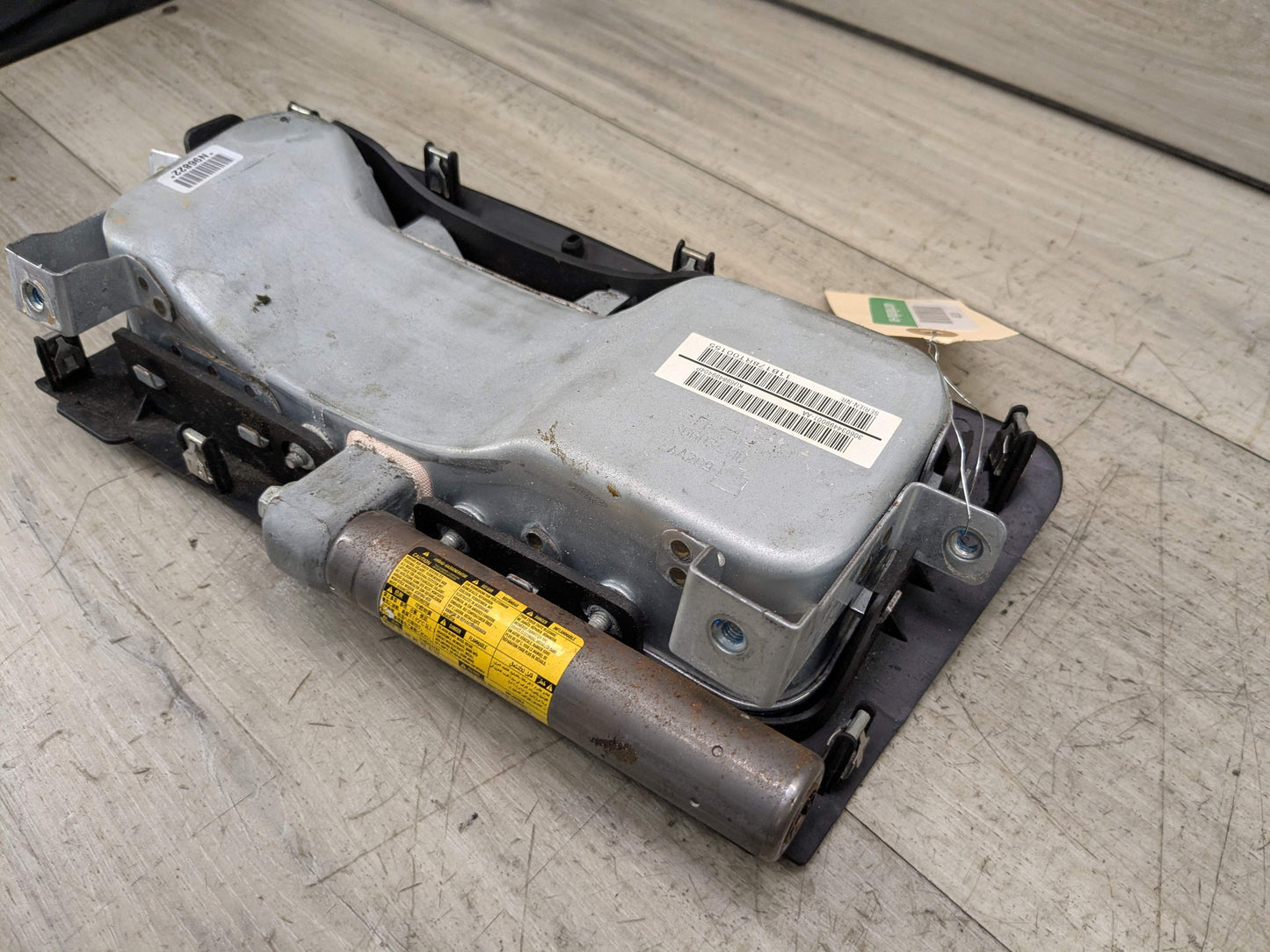 08-13 OEM BMW E88 128 135 CONVERTIBLE Front Left Driver Knee Lower Dash Airbag