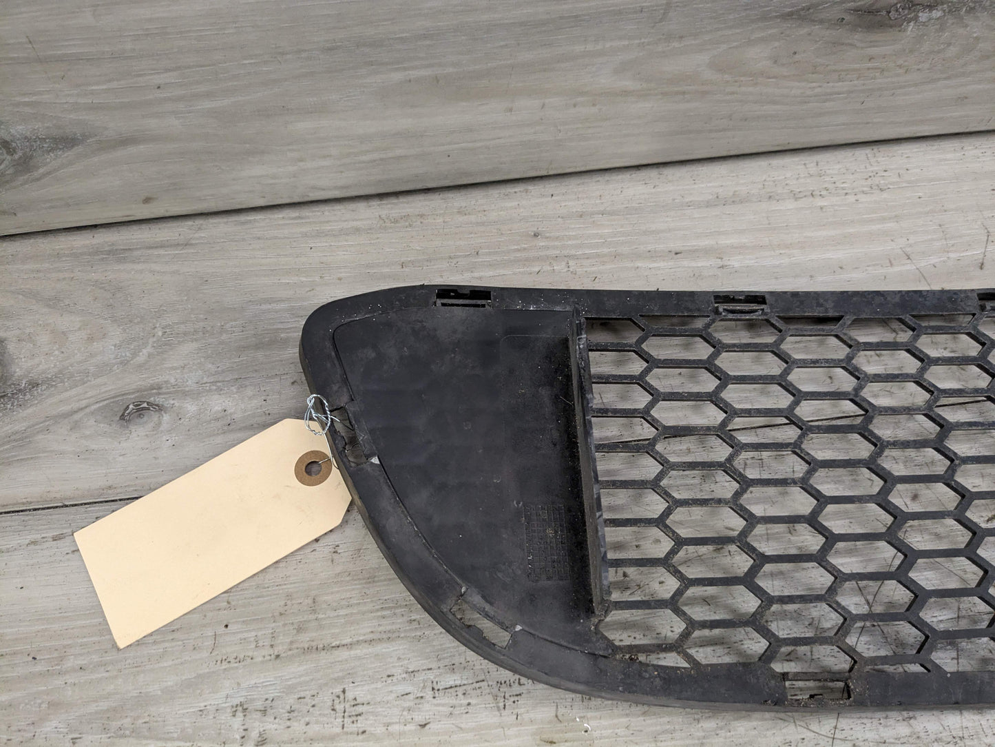 08-13 OEM BMW E82 E88 128i 135i M SPORT Front Bumper Lower Center Grille