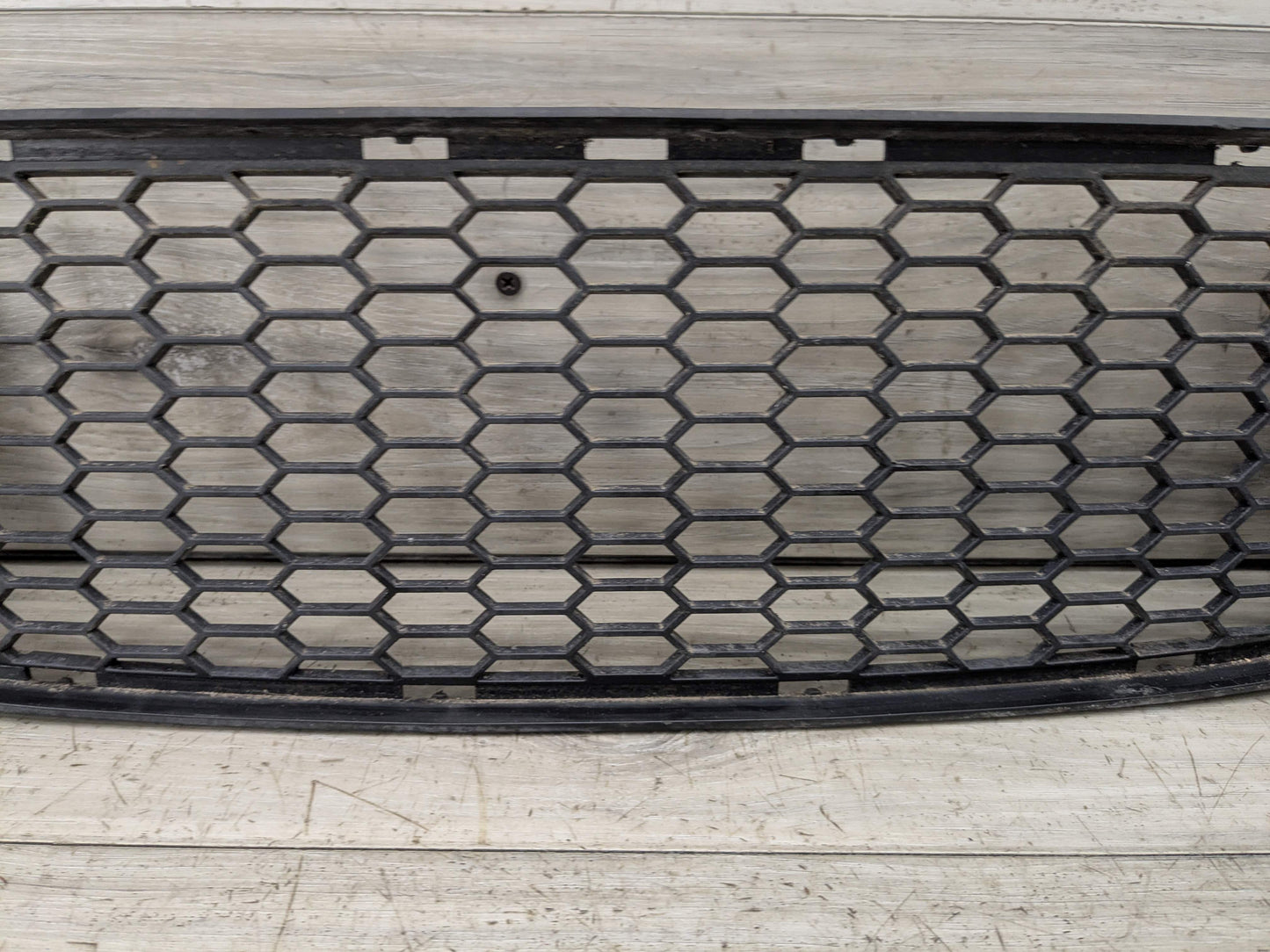 08-13 OEM BMW E82 E88 128i 135i M SPORT Front Bumper Lower Center Grille