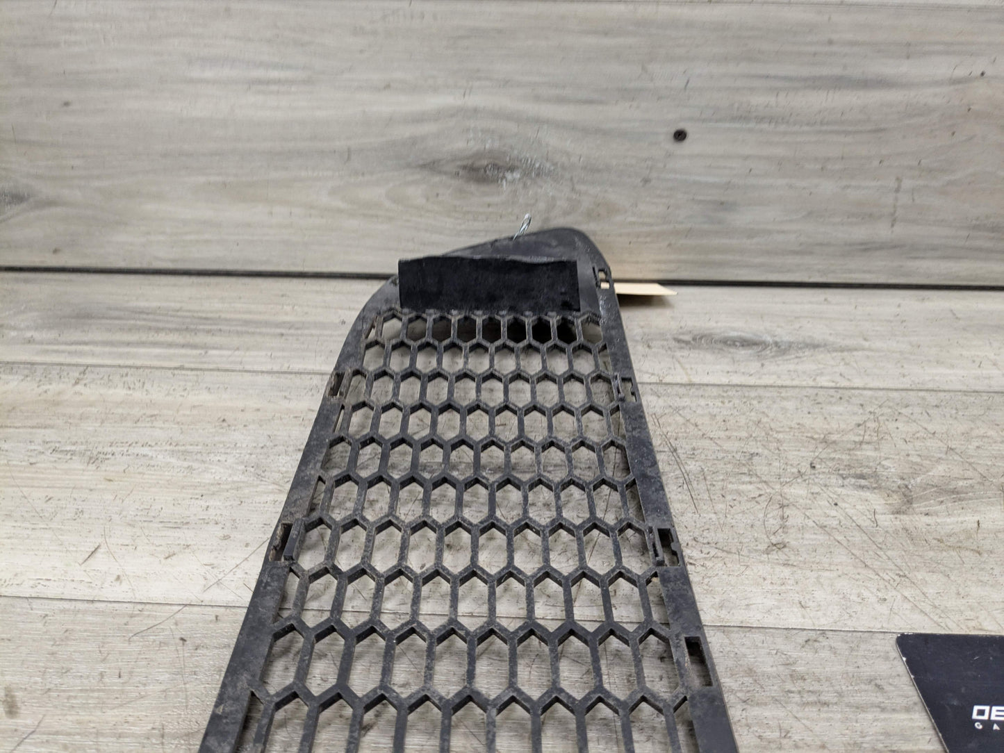 08-13 OEM BMW E82 E88 128i 135i M SPORT Front Bumper Lower Center Grille