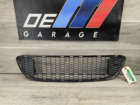 08-13 OEM BMW E82 E88 128i 135i M SPORT Front Bumper Lower Center Grille