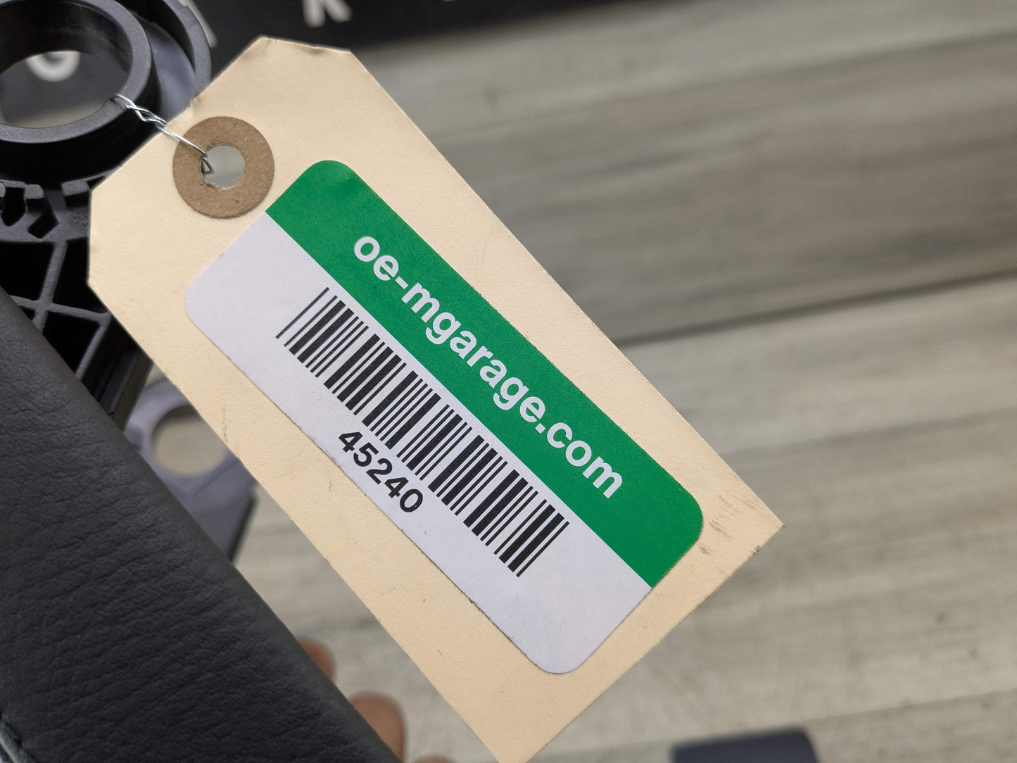 08-13 OEM BMW E88 128i 135i Center Console Armrest Tray Leather SCHWARTZ Black