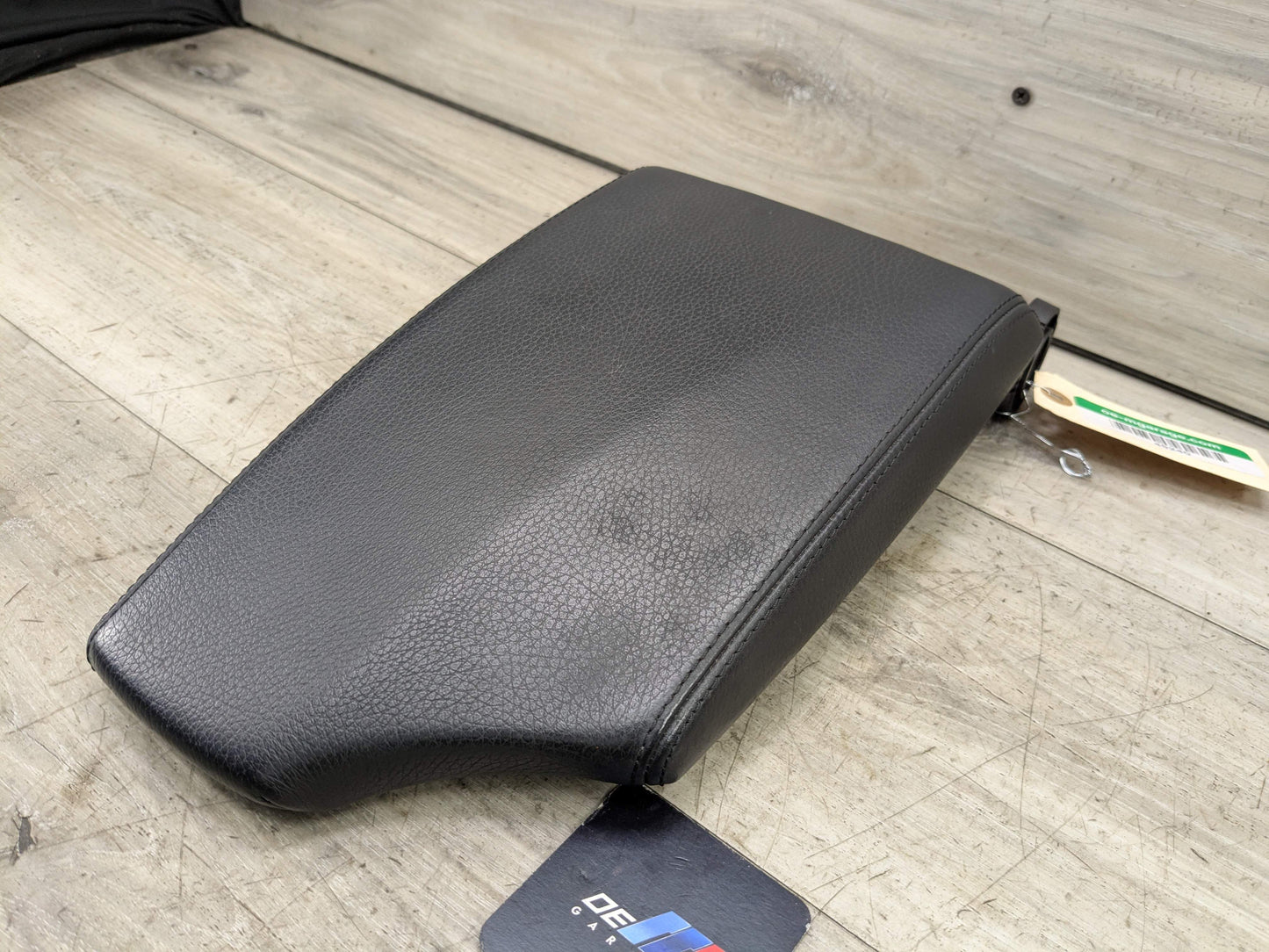 08-13 OEM BMW E88 128i 135i Center Console Armrest Tray Leather SCHWARTZ Black